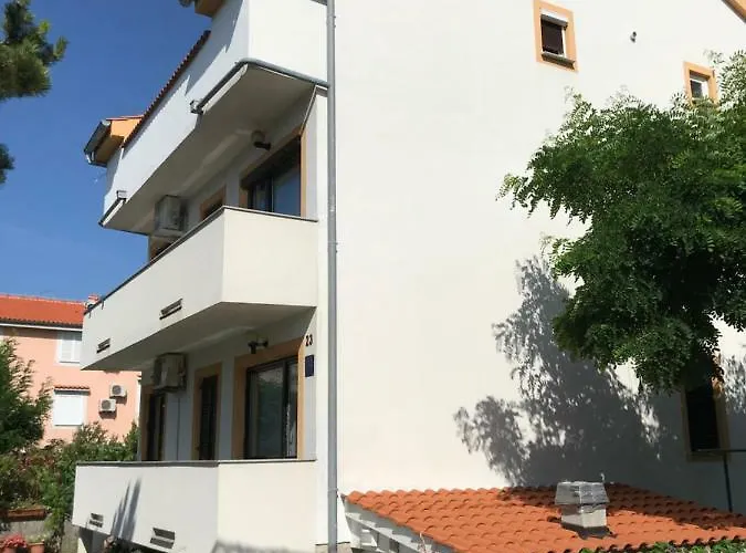 Lena Apartamento *