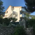 Lena