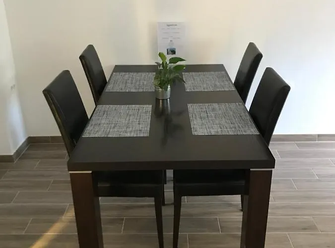 Apartament Lena