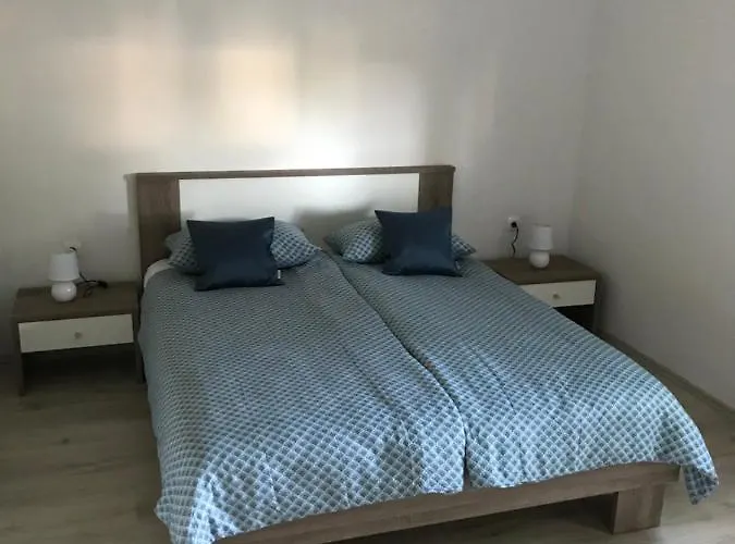 Lena Apartament